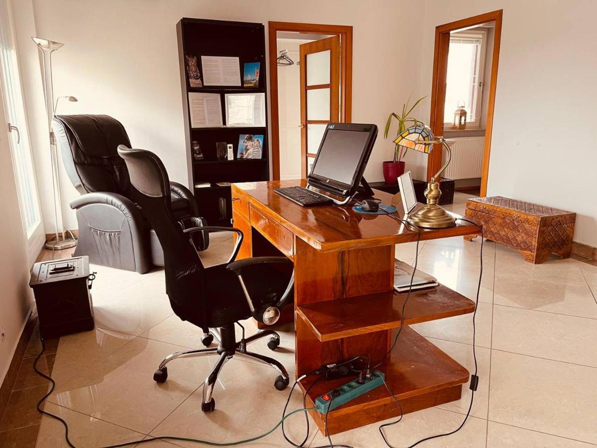 Rosehill Garden Family Villa With A Great Budapest View 외부 사진
