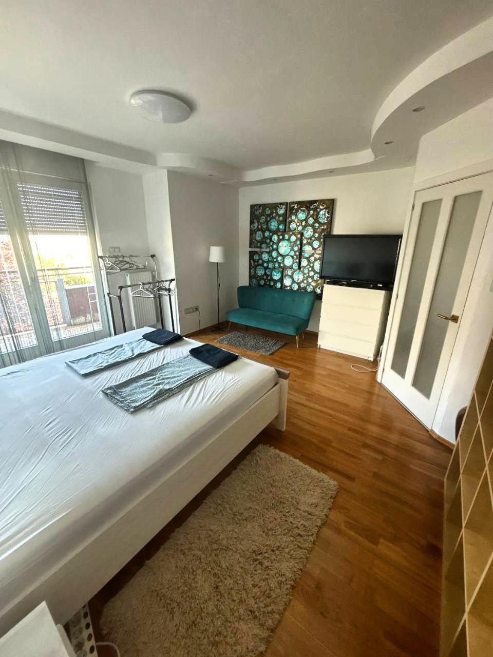 Rosehill Garden Family Villa With A Great Budapest View 외부 사진