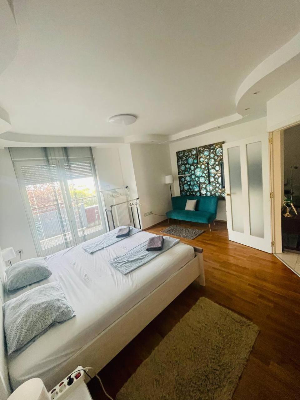 Rosehill Garden Family Villa With A Great Budapest View 외부 사진